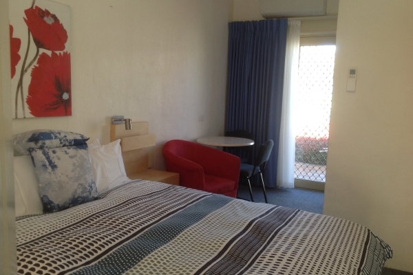 Bogong Moth Motel (Mount Beauty)